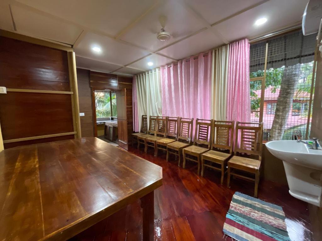 Mundromocktail Tourist Home Sasthamcotta Exterior foto